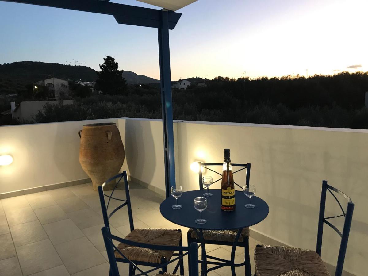 Utopia Residences Kazantzakis House Petrokefálion エクステリア 写真