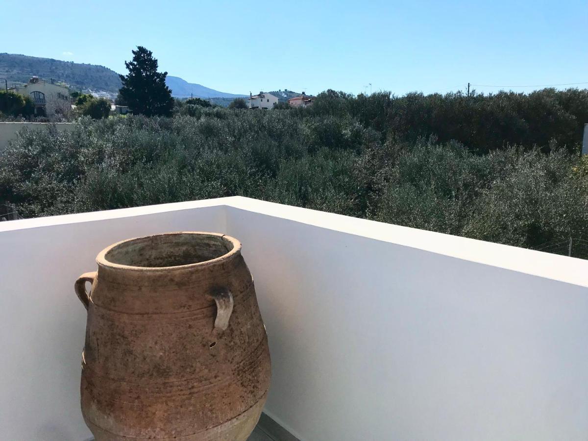 Utopia Residences Kazantzakis House Petrokefálion エクステリア 写真